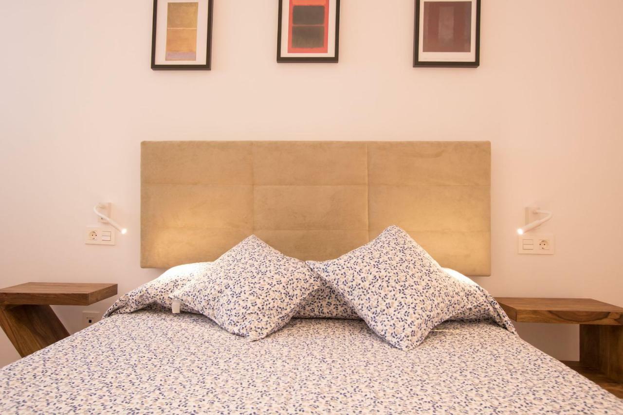 Murallas De Sevilla Apartamento Con Garaje 4 Pax Exterior photo
